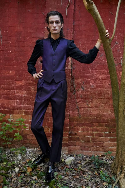 Look 12